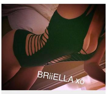 , 21  female escort, Halifax